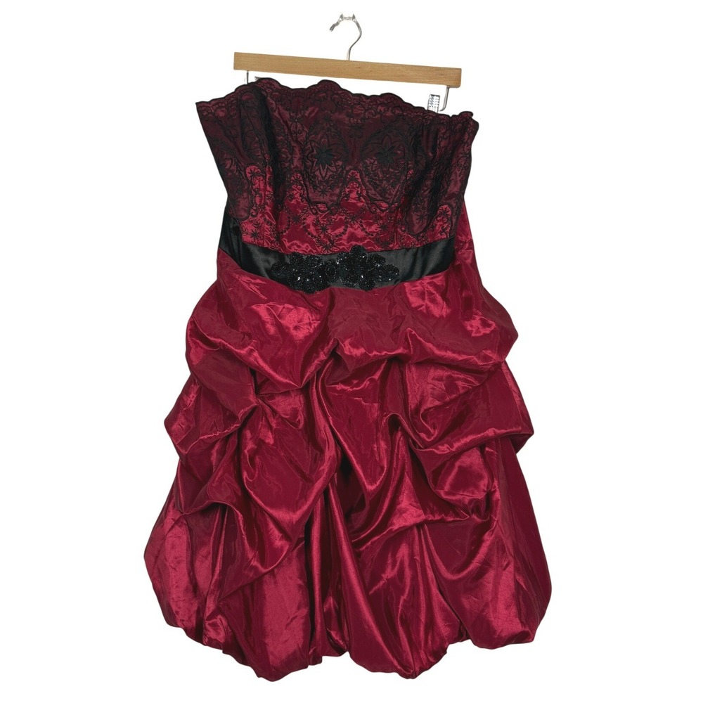 Maurices Cocktail Dress NWT Plus 2X Red Black Lace Sequin Bubble Skirt Formal